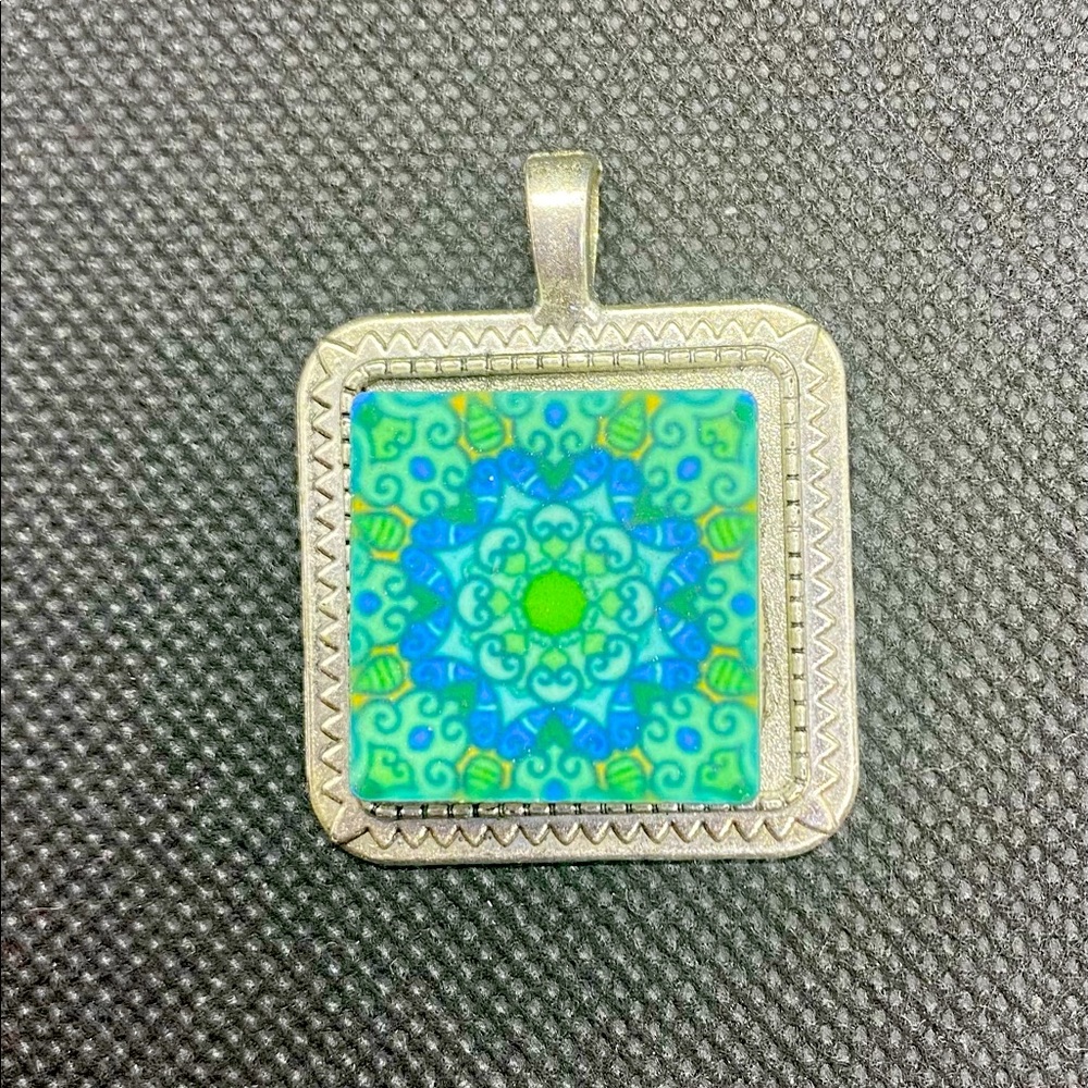 🔴 Green & Blue Tile Pendent with Silver Tone